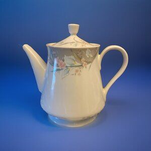 Baker Hart & Stuart "Amy"  Covered Coffee Pot or Teapot Calla Lilies Made Japan